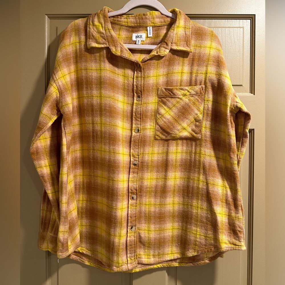Women’s Medium BKE boyfriend flannel